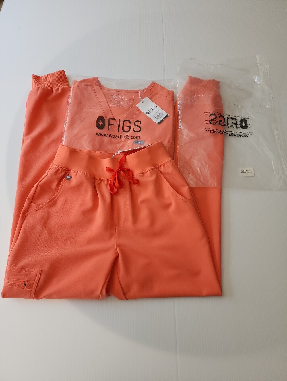 FIGS XXS Sunset Drift Set - NWT